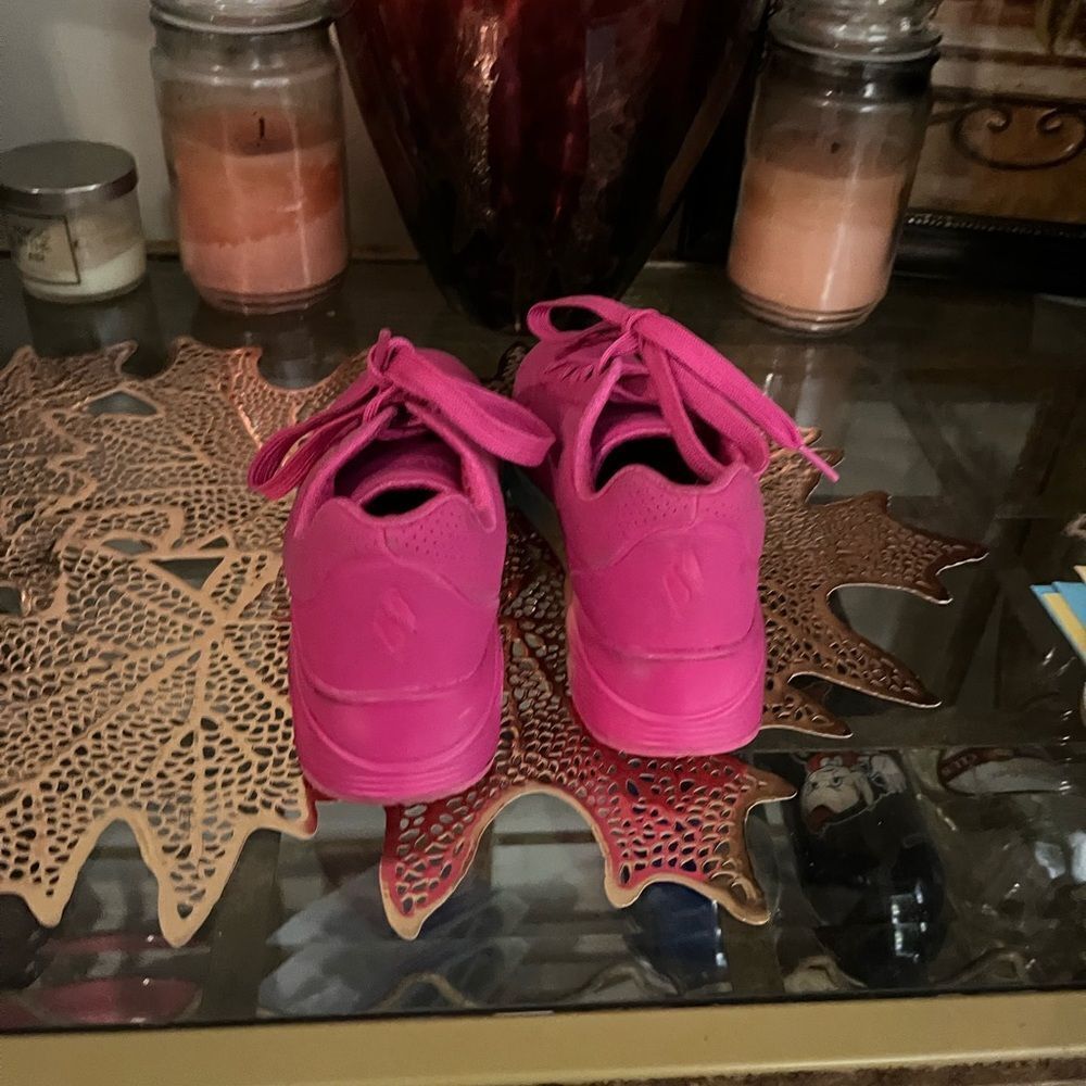 Girls Sketchers size 1 - Picture 4 of 4